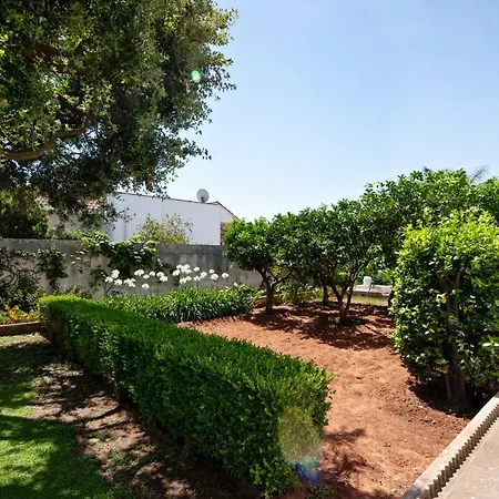 Maroby - Garden & Parking Villa Lecce