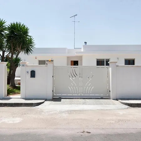 Maroby - Garden & Parking Villa Lecce