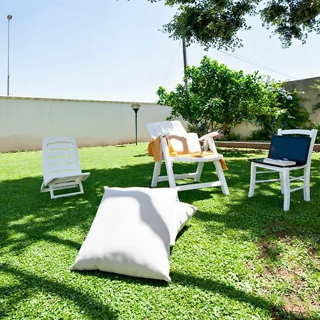 Maroby - Garden & Parking Villa *