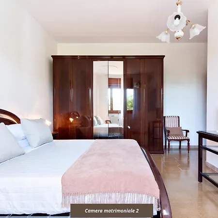 Maroby - Garden & Parking Villa Lecce