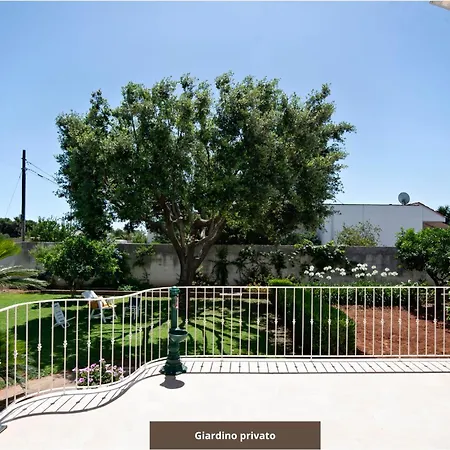 Maroby - Garden & Parking Lecce