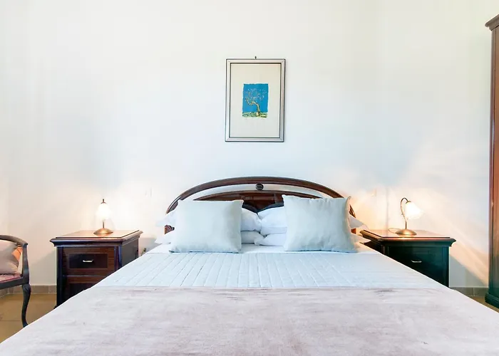 Maroby Garden & Parking - Selection * ليتشي