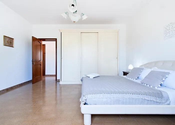 Maroby Garden & Parking - Selection לצ'ה